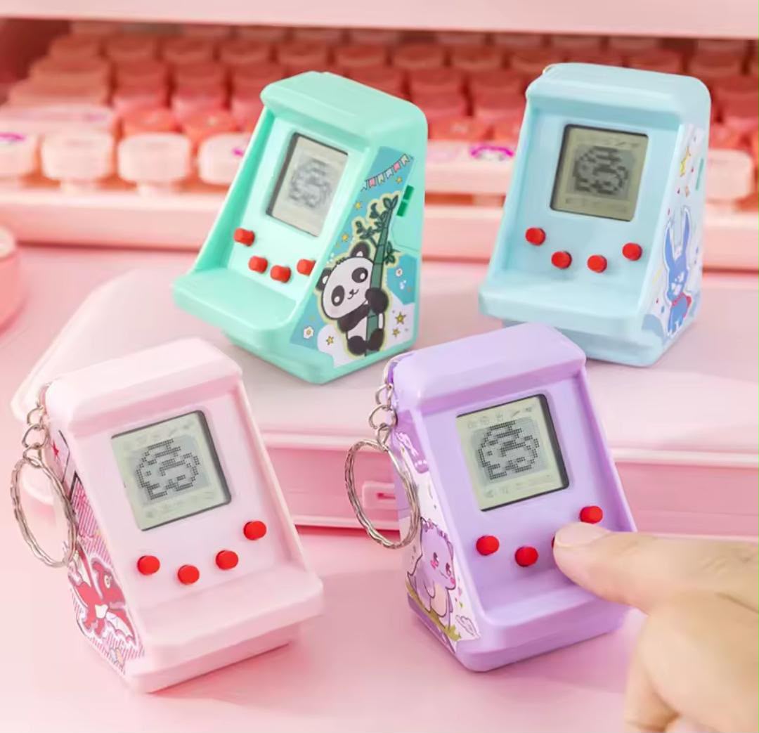 Portable Retro Mini Arcade Keychain
