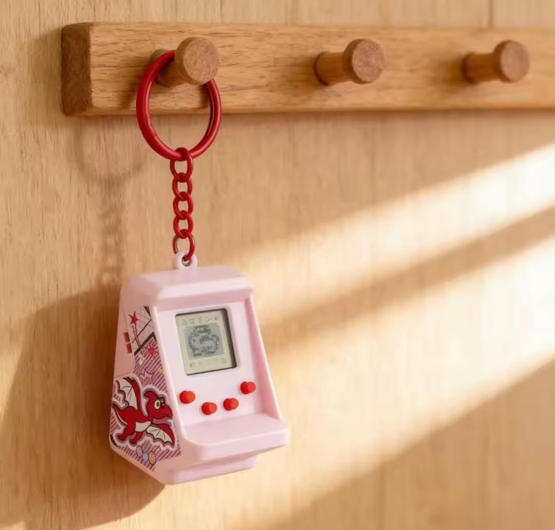 Portable Retro Mini Arcade Keychain - Image 5